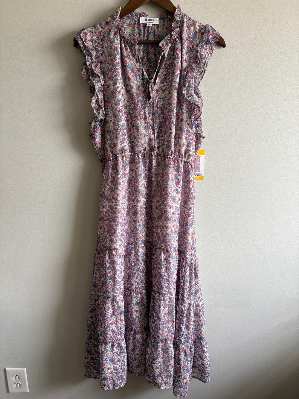 BB Dakota Floral Boho Maxi Dress NWT Medium Ruffle Tiered Cottagecore‎